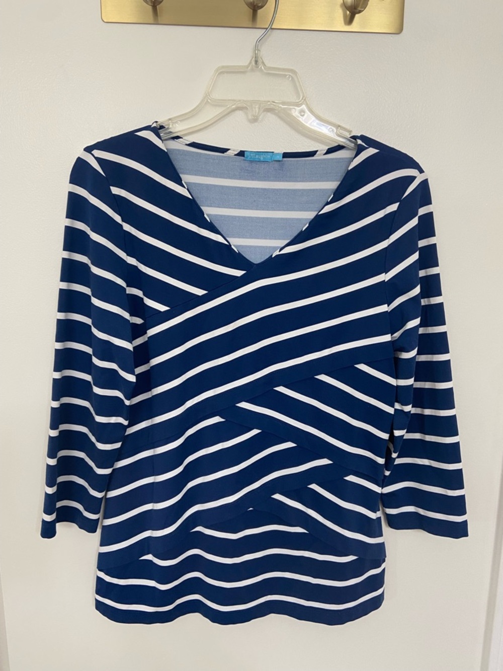 J. McLaughlin Navy Blue and White Striped Top 3/4 length sleeves v neck size M